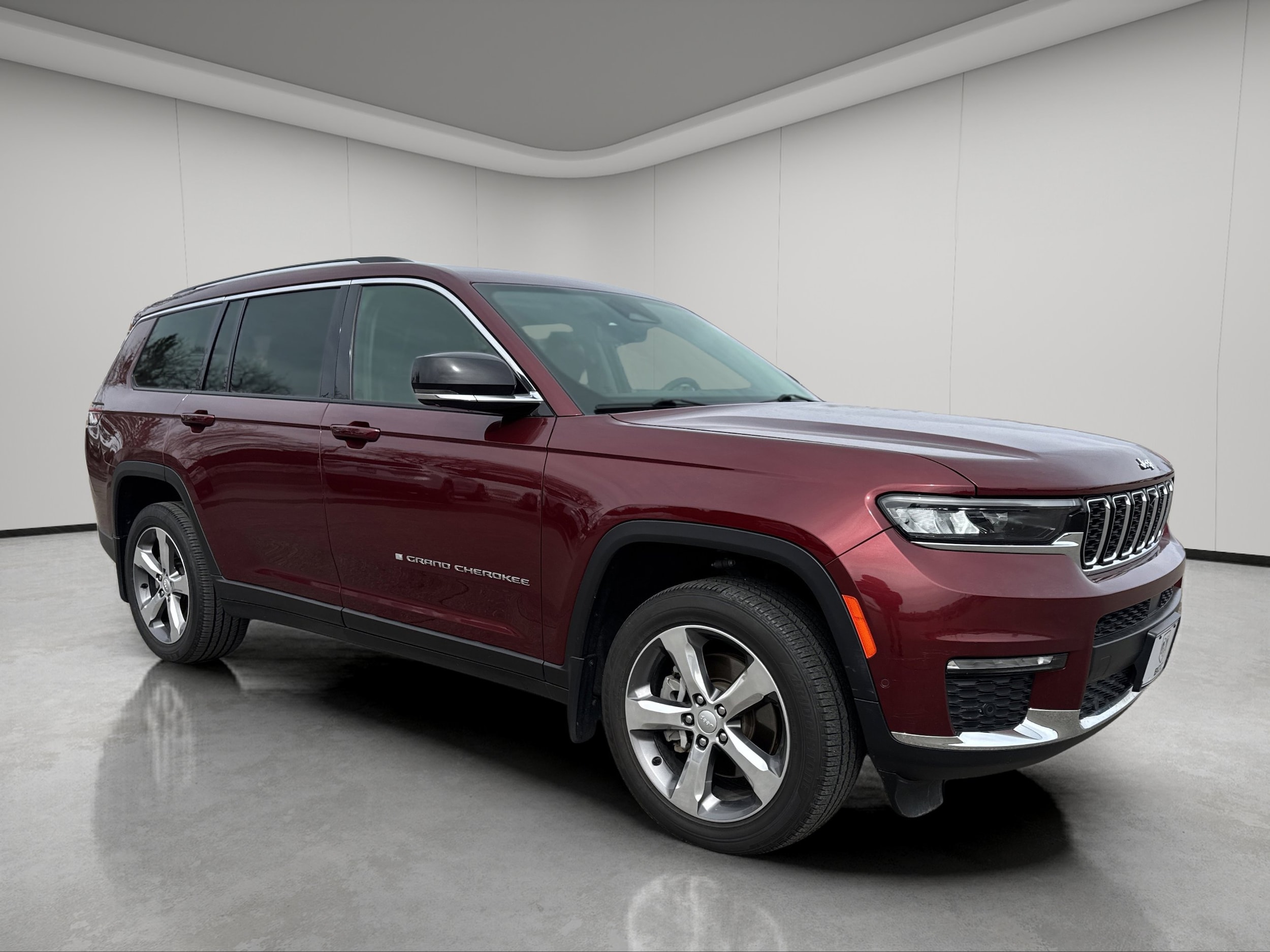 2021 Jeep Grand Cherokee L Limited's photo