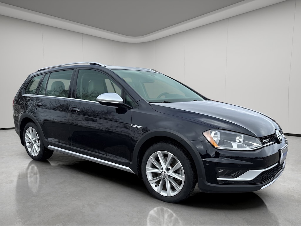 Used 2017 Volkswagen Golf Alltrack Wagon