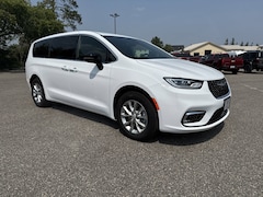 2025 Chrysler Pacifica SELECT AWD Passenger Van