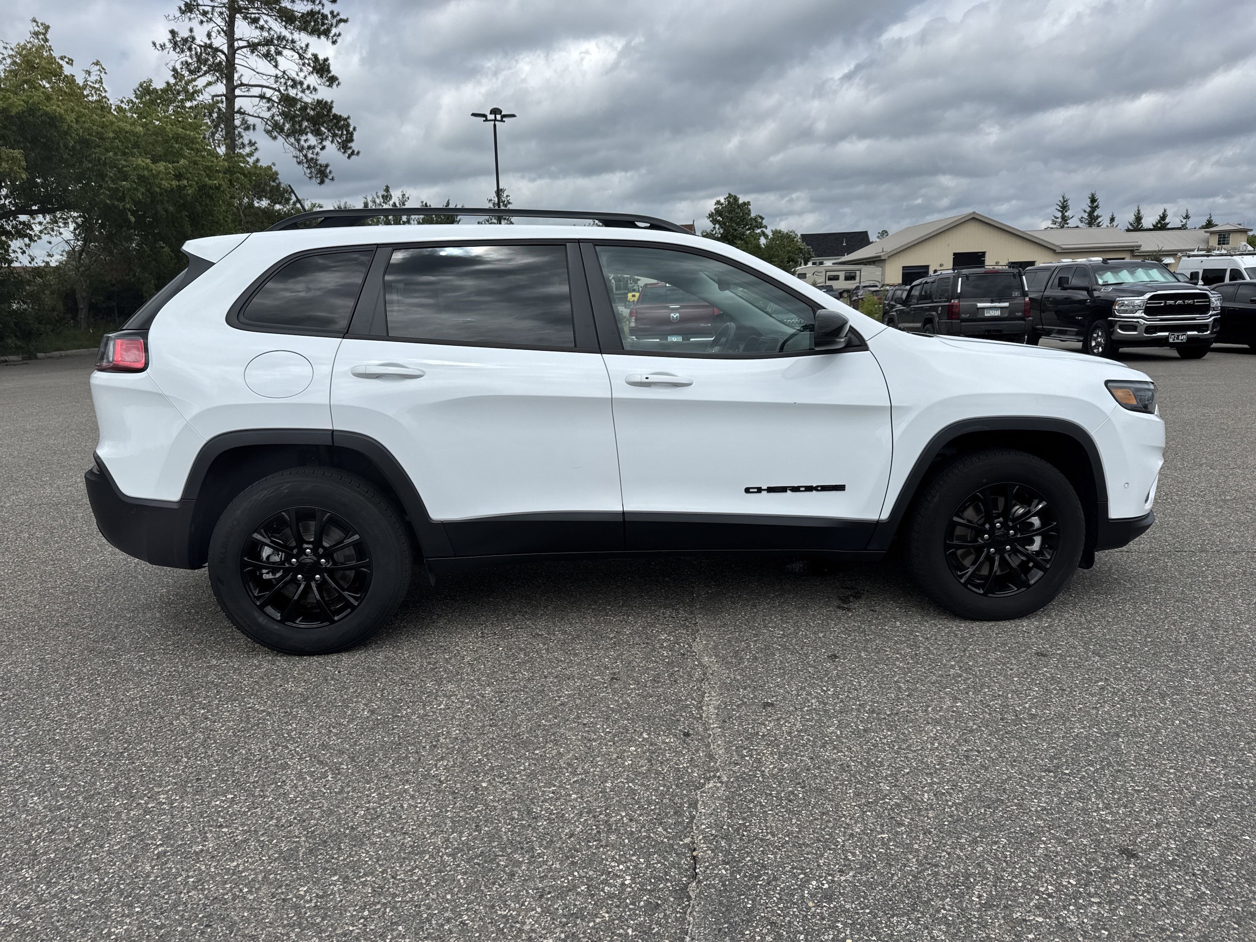 Used 2023 Jeep Cherokee Altitude Lux with VIN 1C4PJMMB9PD115018 for sale in Bemidji, Minnesota