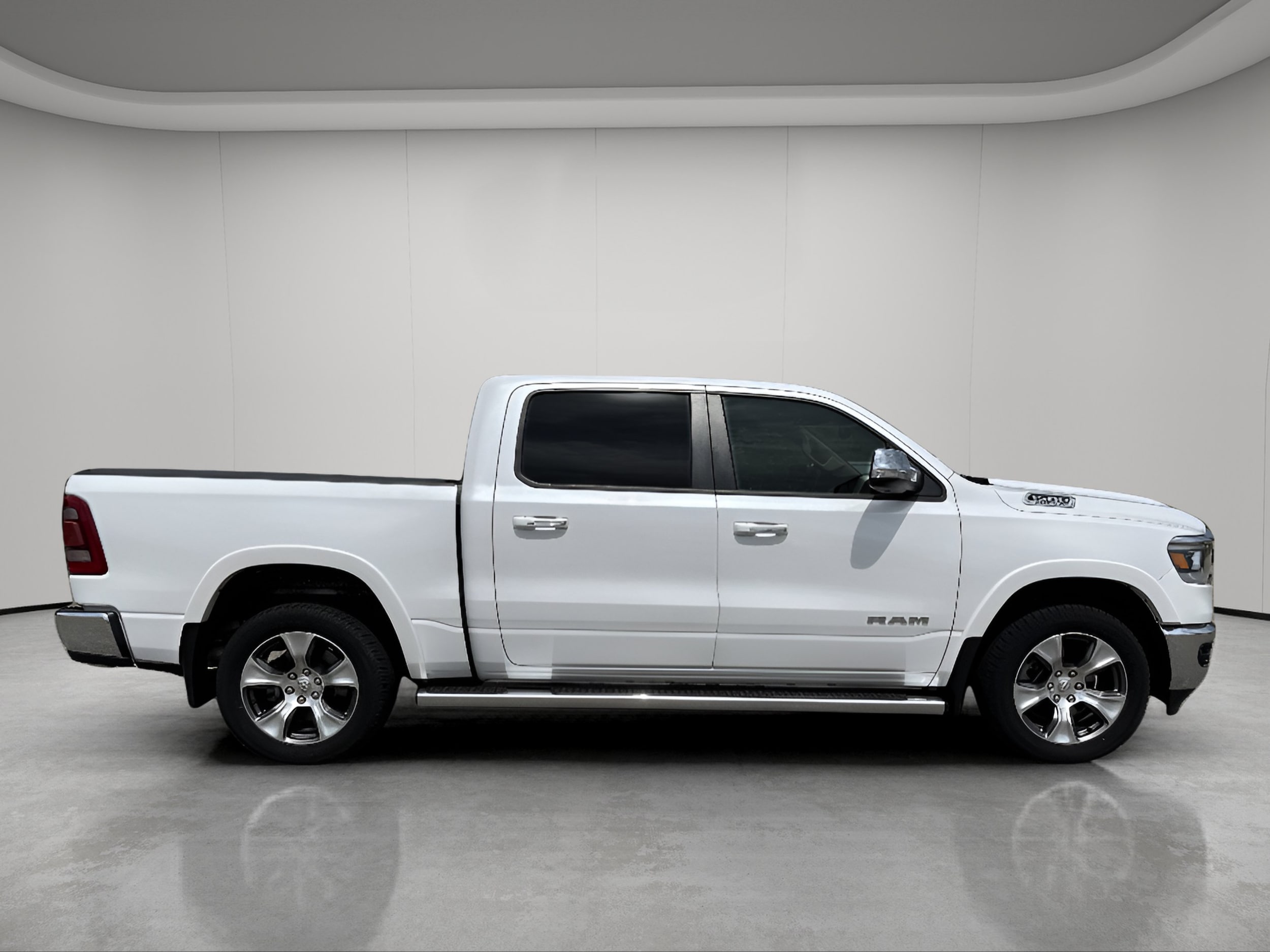 Used 2019 RAM Ram 1500 Pickup Laramie with VIN 1C6SRFJT2KN677686 for sale in Bemidji, Minnesota