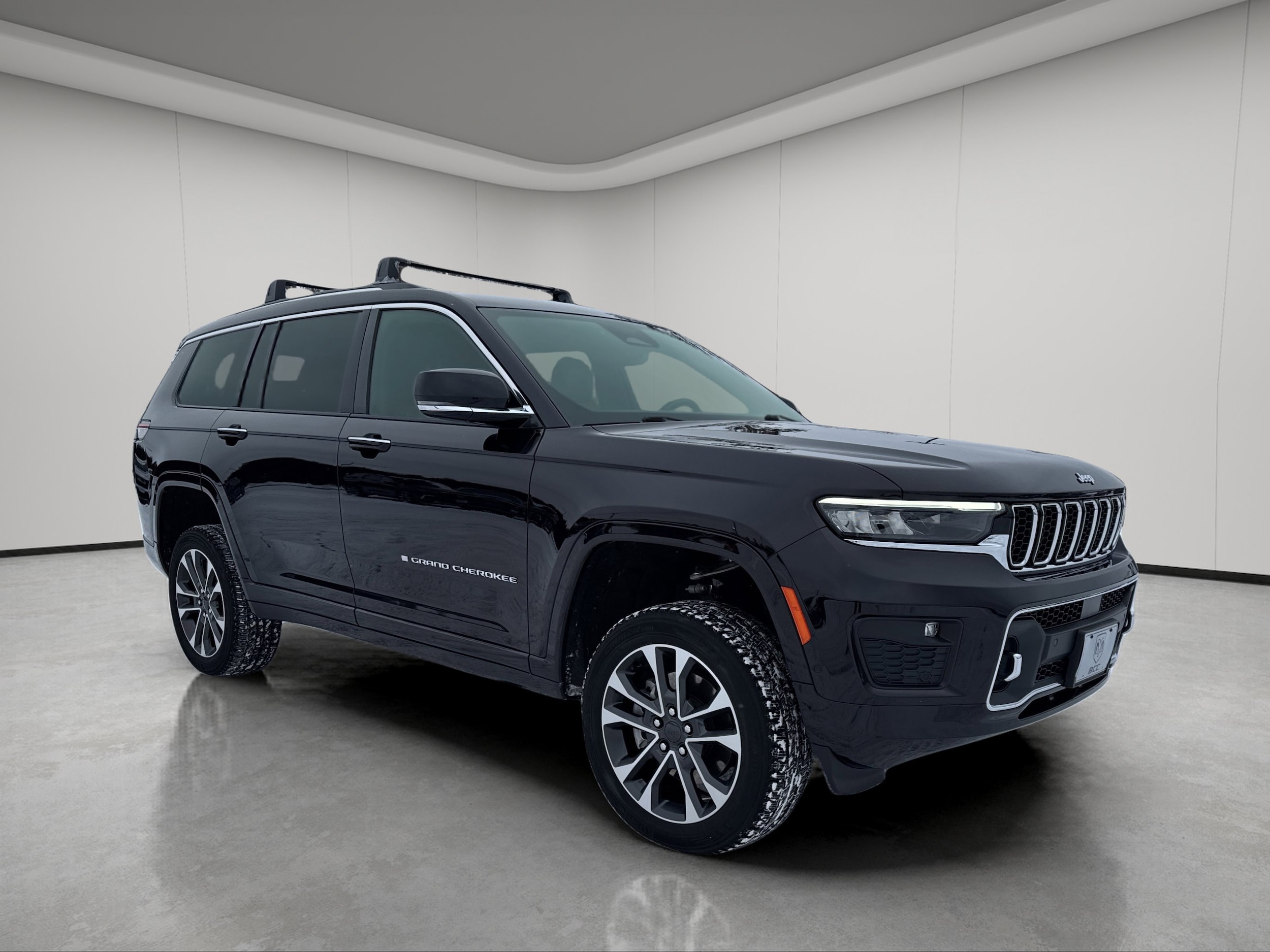 2023 Jeep Grand Cherokee L Overland's photo