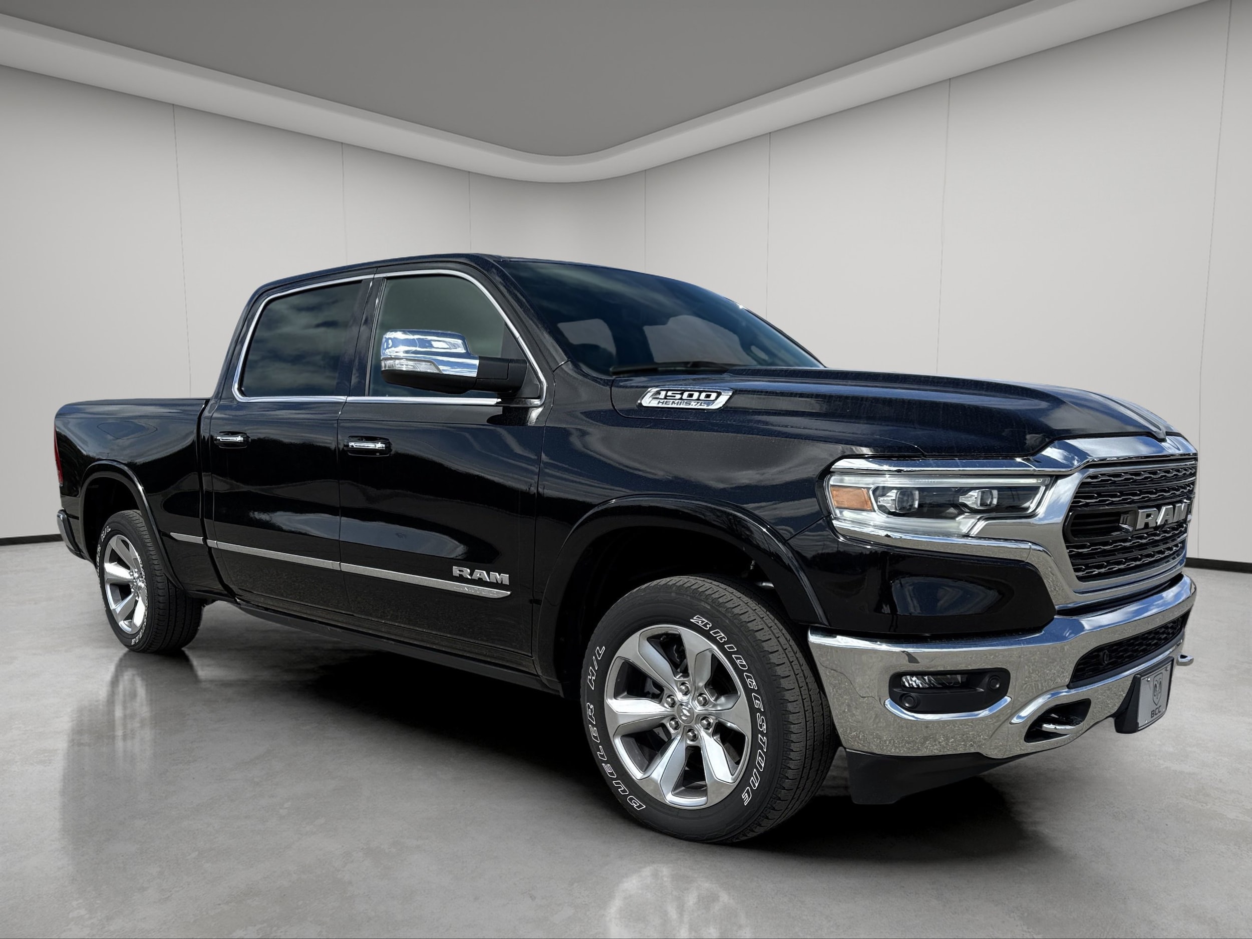 Used 2022 RAM Ram 1500 Pickup Limited with VIN 1C6SRFPT8NN229982 for sale in Bemidji, Minnesota