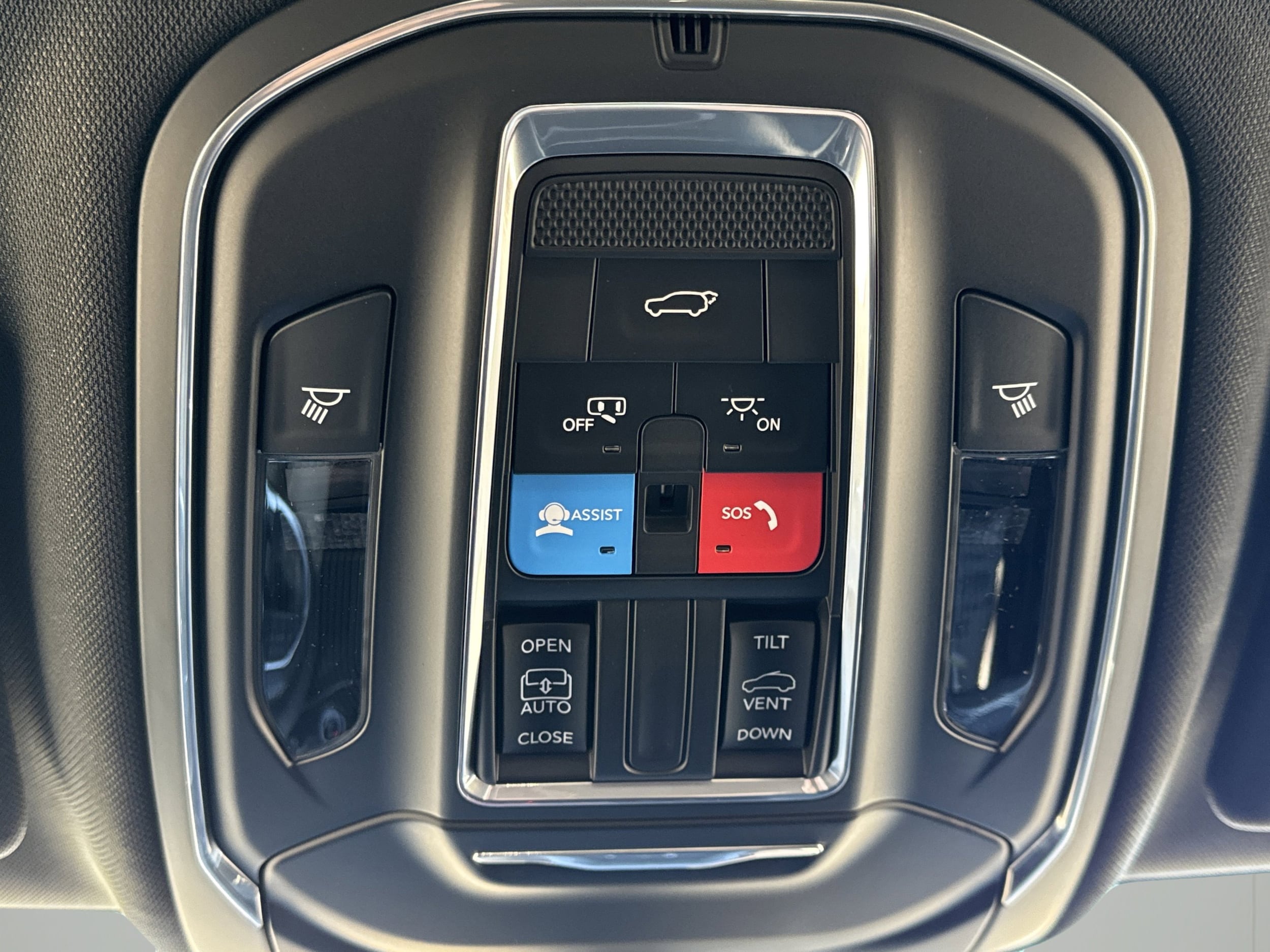 2025 Jeep Grand Cherokee Altitude - Photo 12