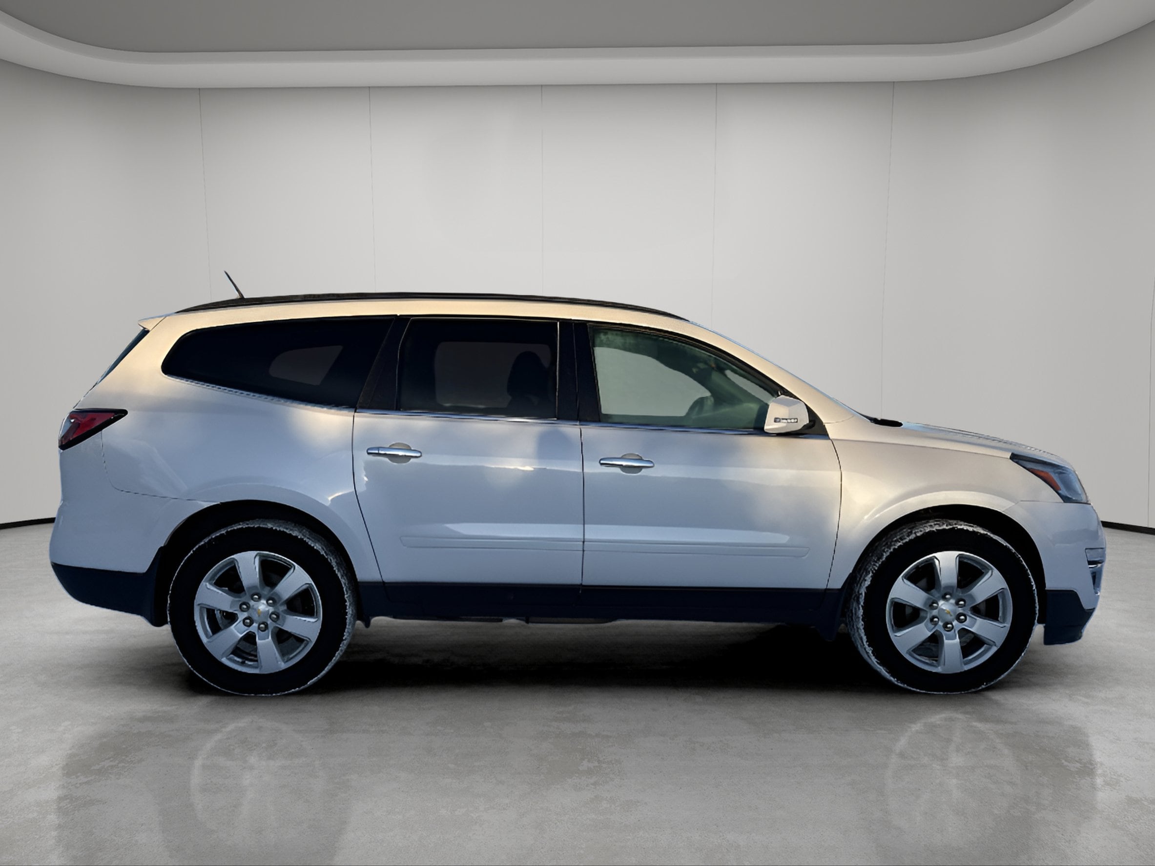 Used 2017 Chevrolet Traverse 1LT with VIN 1GNKVGKD8HJ325771 for sale in Bemidji, Minnesota