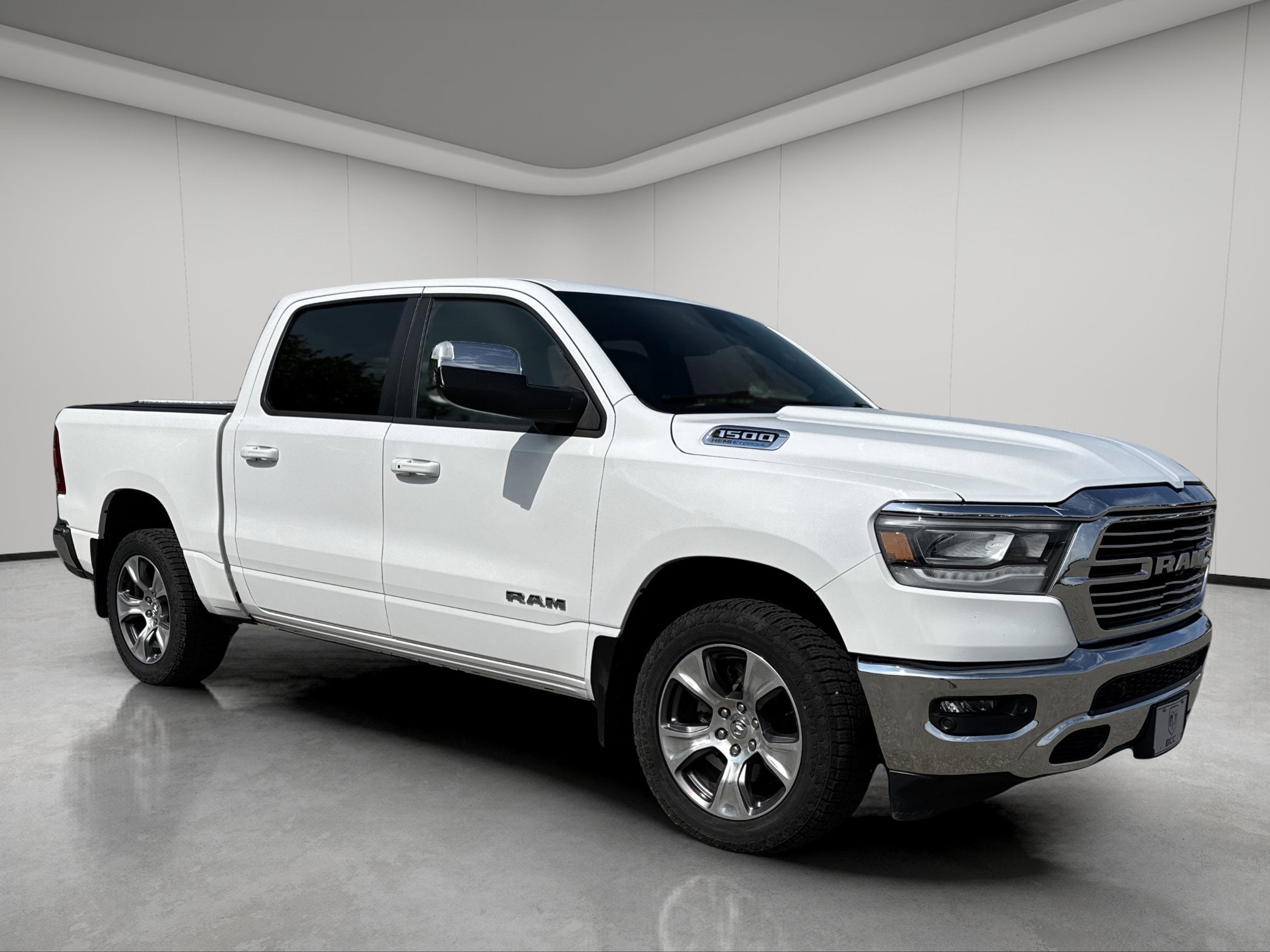 2023 RAM 1500 Laramie 4x4 Crew Cab 5'7's photo