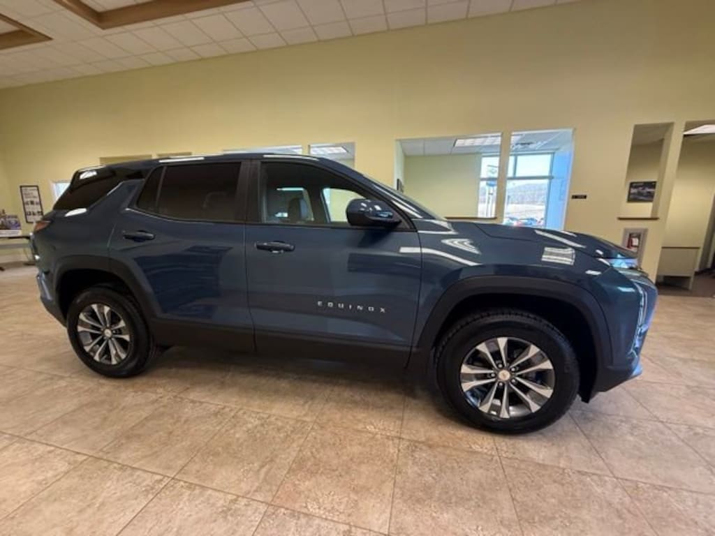 New 2026 Chevrolet Equinox LT SUV