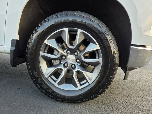 2022 Chevrolet Silverado 1500 LT - Photo 12