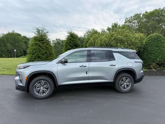 2026 Chevrolet Traverse LT - Photo 2