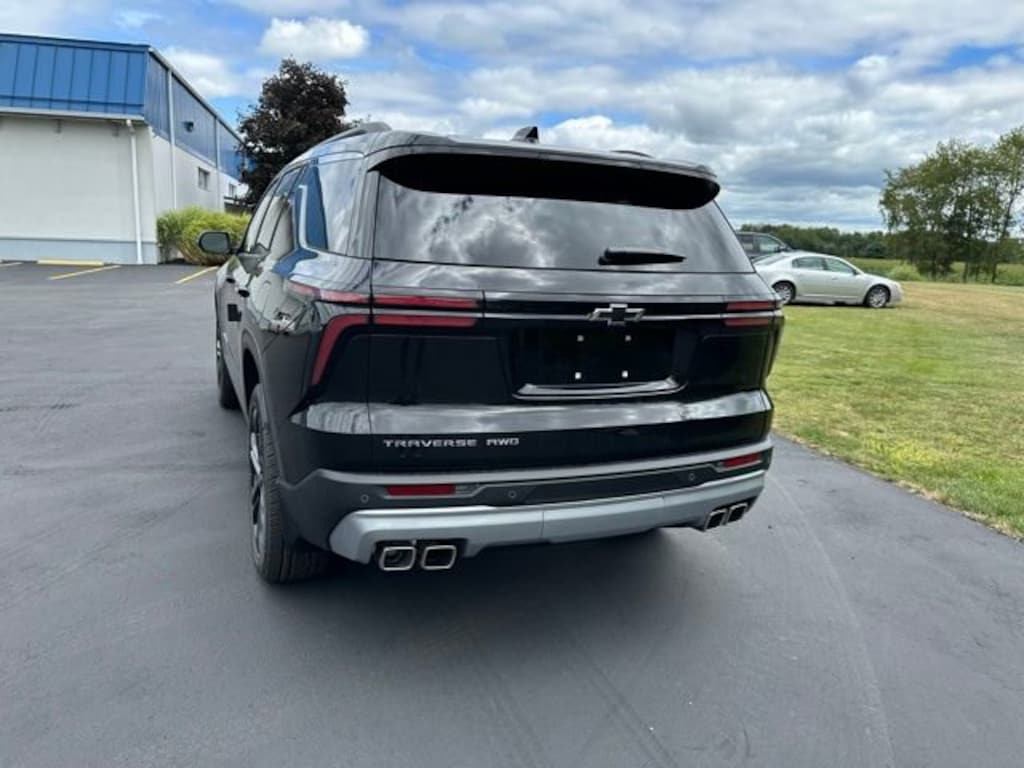 New 2026 Chevrolet Traverse LT SUV