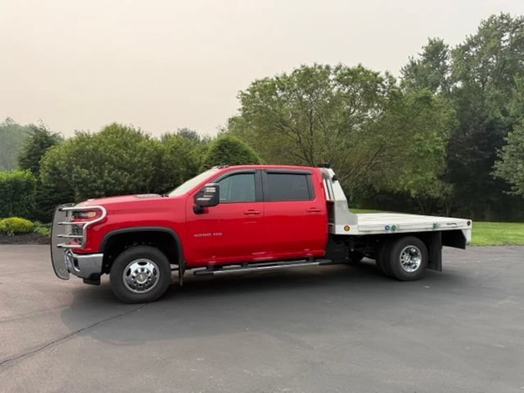 Used 2024 Chevrolet Silverado 3500 HD Chassis Cab LT Chassis Cab Truck