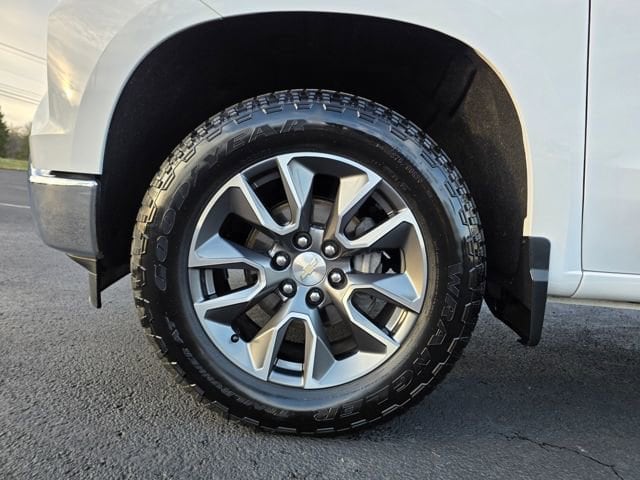 2022 Chevrolet Silverado 1500 LT - Photo 9