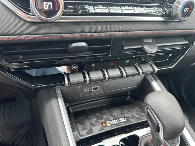 2026 Chevrolet Colorado Z71 - Photo 16