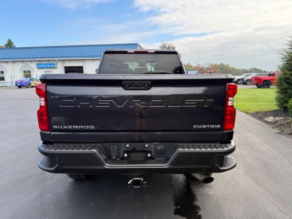 Used 2024 Chevrolet Silverado 2500 HD Custom Truck