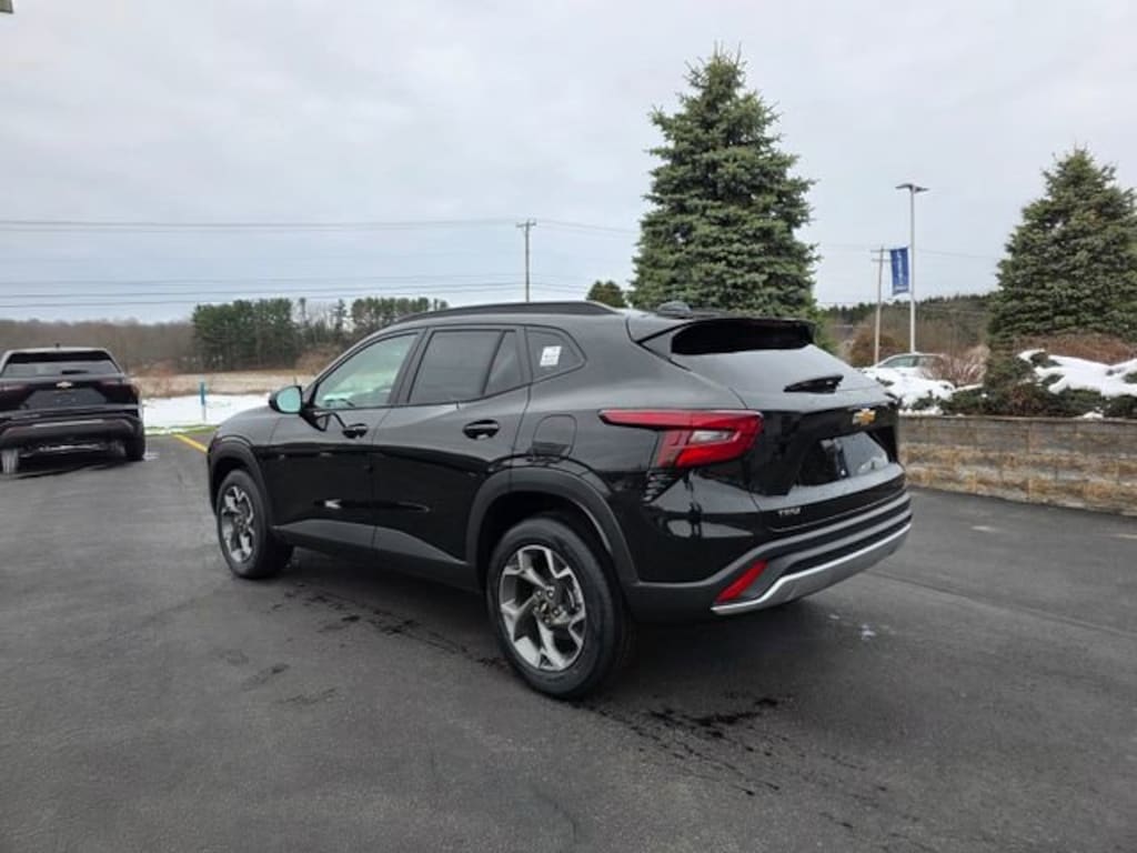 New 2026 Chevrolet Trax LT SUV