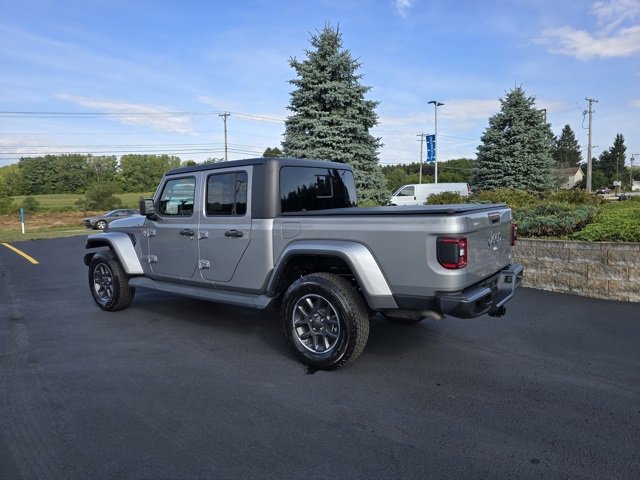2020 Jeep Gladiator Overland photo 2