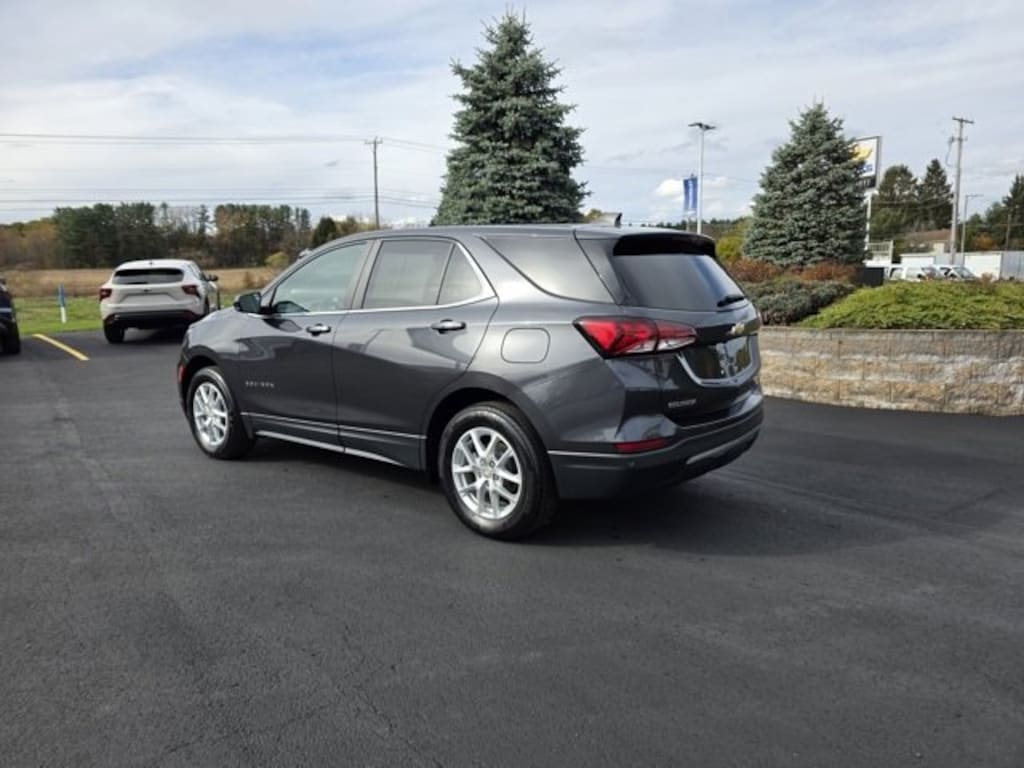 Used 2022 Chevrolet Equinox LT SUV