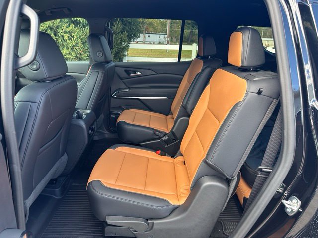 2027 Chevrolet Traverse Z71 - Photo 17