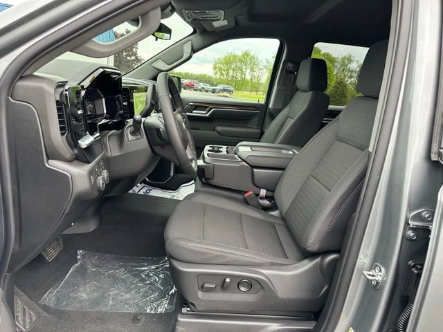 2026 Chevrolet Silverado 1500 LT - Photo 9