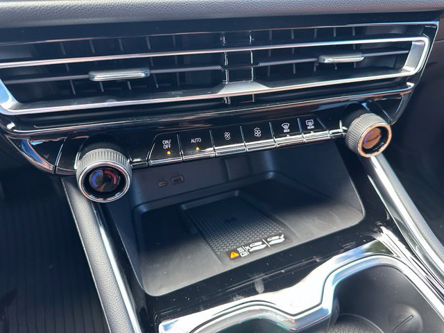 2027 Chevrolet Traverse Z71 - Photo 19