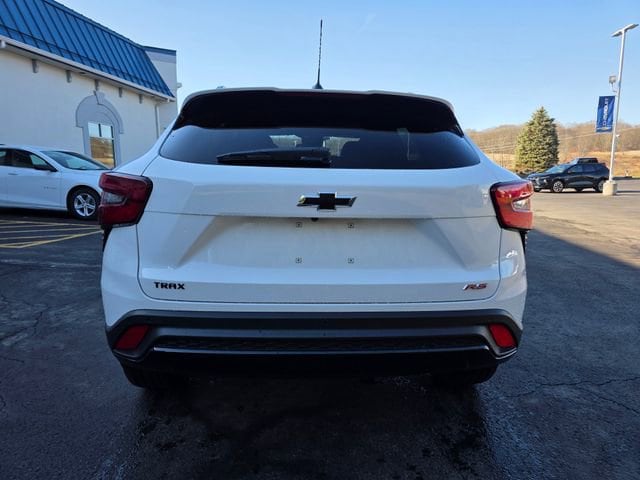 2026 Chevrolet Trax RS - Photo 3