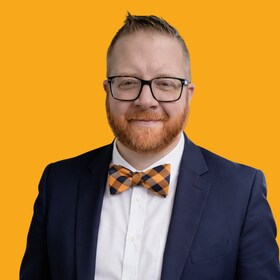 Staff member Aaron Sines from f687181801e7