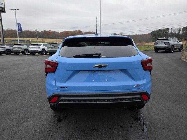 2024 Chevrolet Trax photo 3