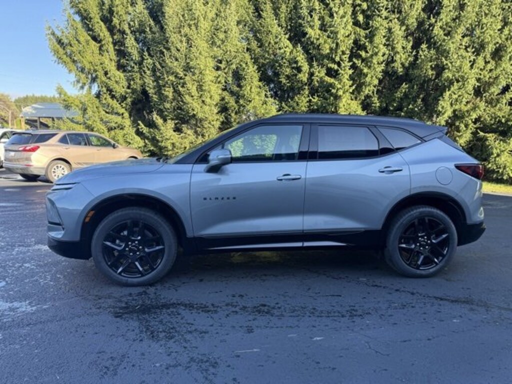 New 2025 Chevrolet Blazer RS SUV