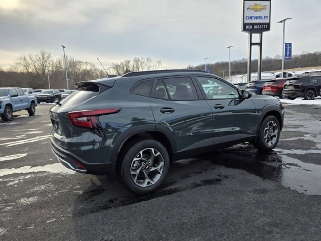 New 2026 Chevrolet Trax LT SUV