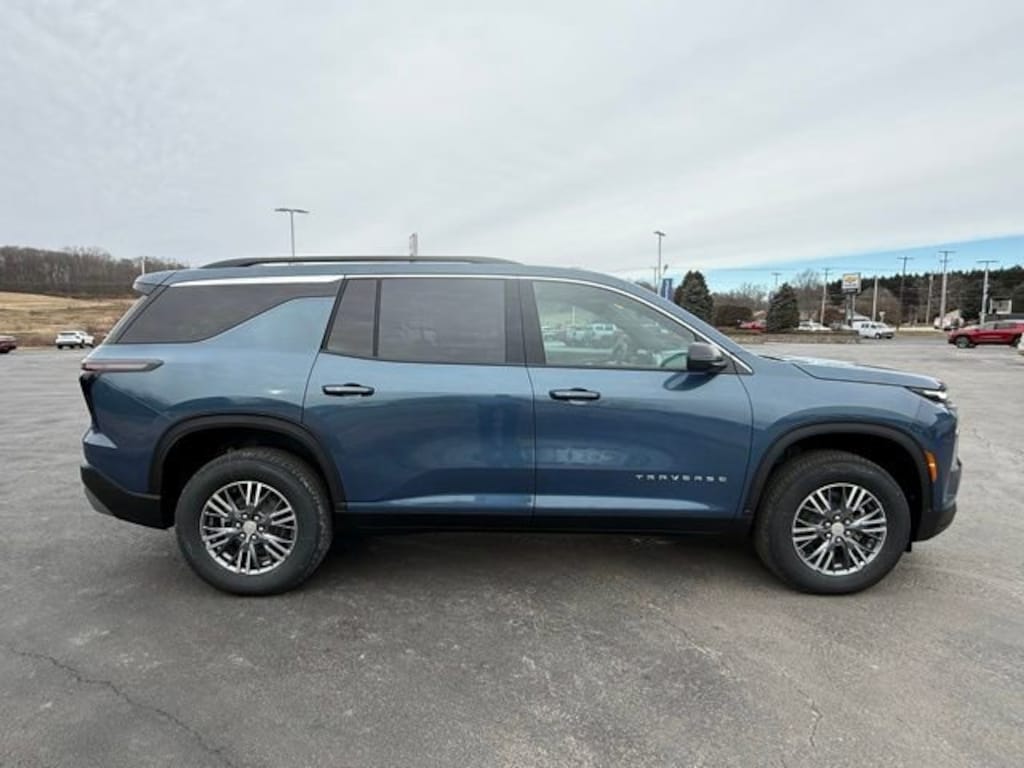 New 2026 Chevrolet Traverse LT SUV