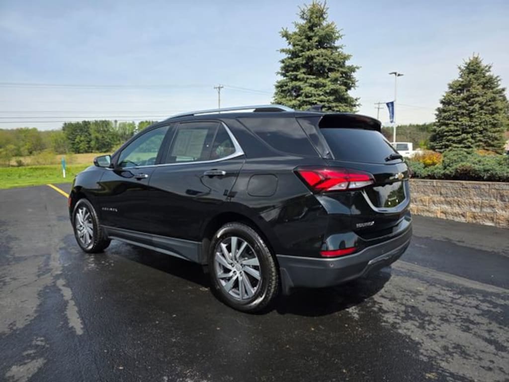 Used 2024 Chevrolet Equinox Premier SUV
