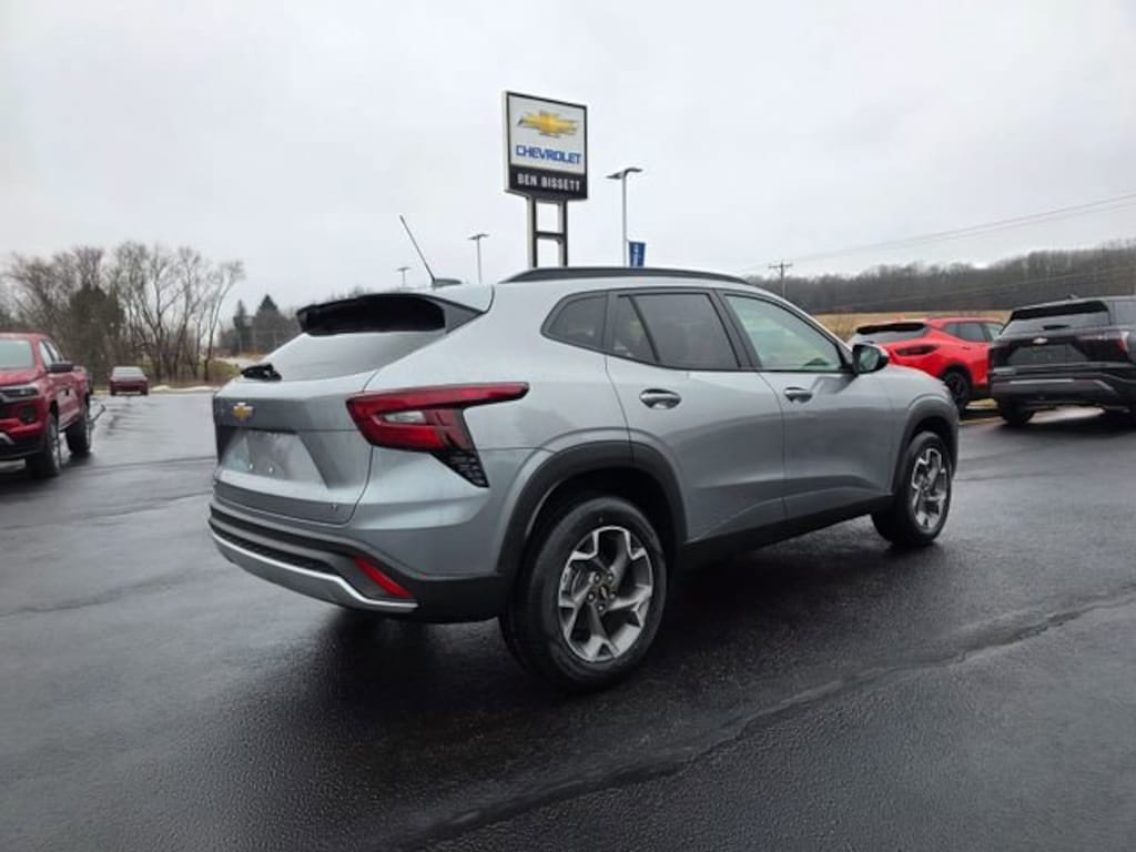 New 2026 Chevrolet Trax LT SUV