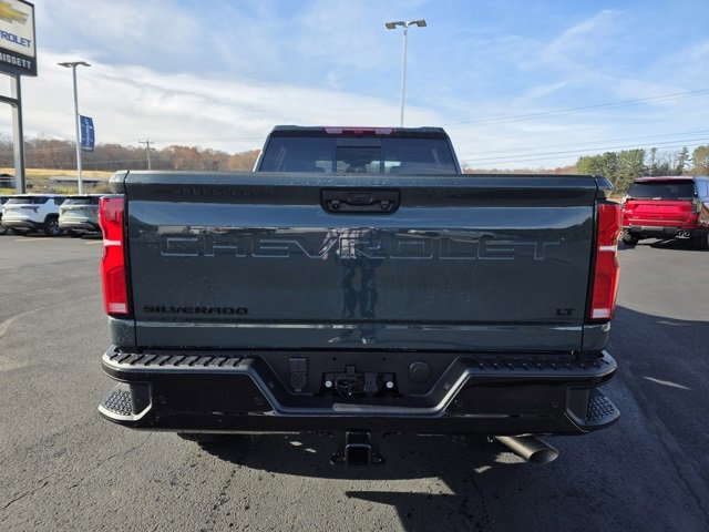 2026 Chevrolet Silverado 2500HD LT photo 3