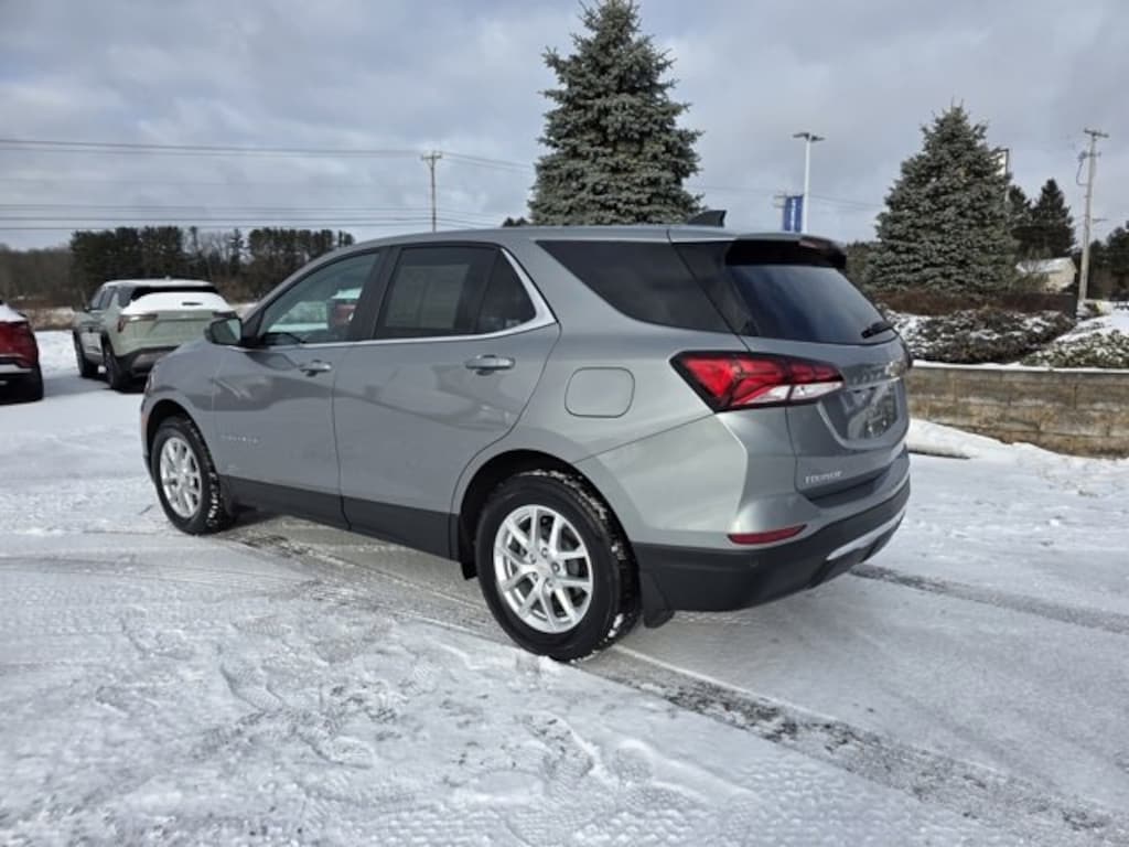 Used 2024 Chevrolet Equinox LT SUV