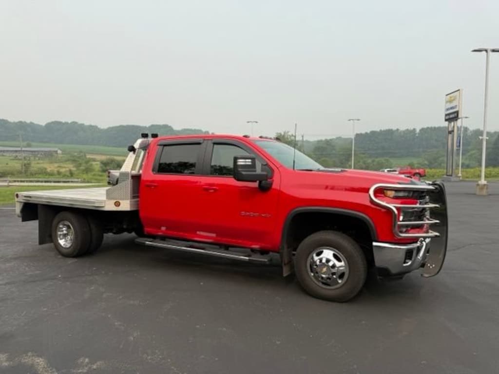 Used 2024 Chevrolet Silverado 3500 HD Chassis Cab LT Chassis Cab Truck