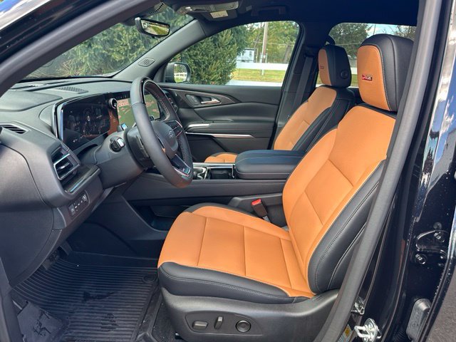 2027 Chevrolet Traverse Z71 - Photo 10