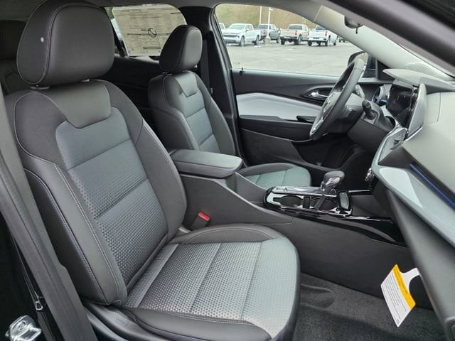 2026 Chevrolet Trax LT - Photo 15