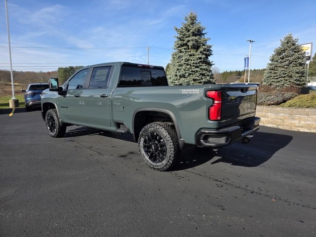 2026 Chevrolet Silverado 2500HD LT photo 2