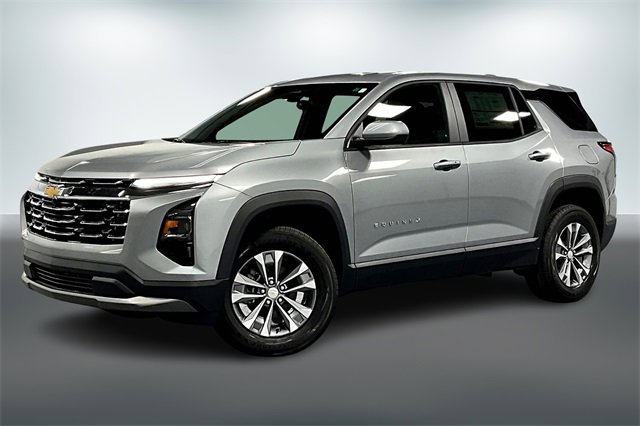 2026 Chevrolet Equinox LT photo 2