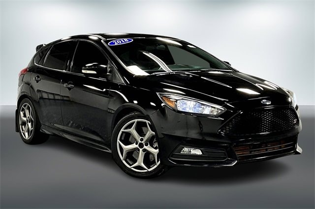 2018 Ford Focus ST's photo