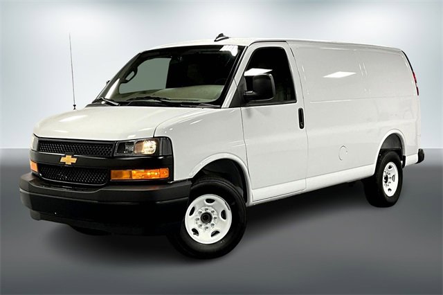 2025 Chevrolet Express Cargo 3500 Van photo 2
