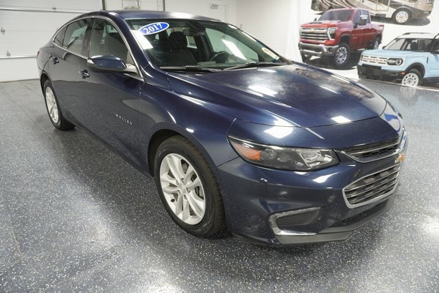 2017 Chevrolet Malibu Sedan 