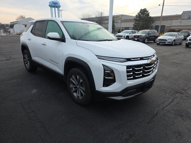 2025 Chevrolet Equinox LT's photo