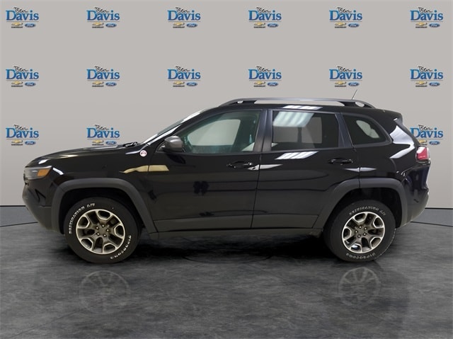 Used 2020 Jeep Cherokee Trailhawk with VIN 1C4PJMBX3LD512183 for sale in Auburn, IN