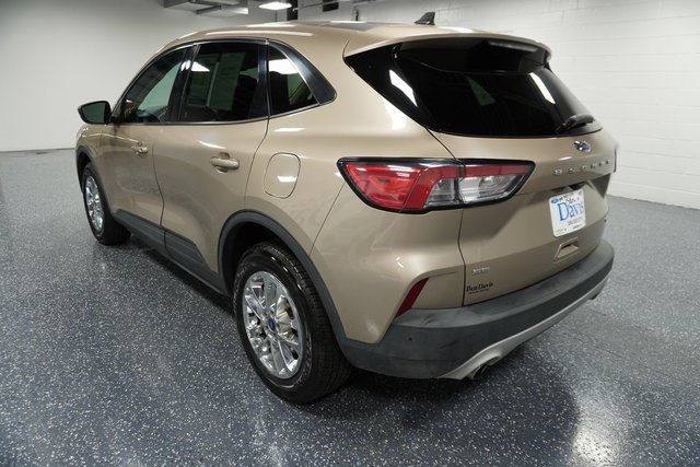 2020 Ford Escape SE photo 2
