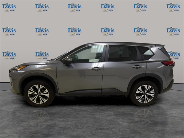 Used 2022 Nissan Rogue SV with VIN 5N1BT3BB1NC677091 for sale in Auburn, IN