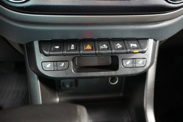 2020 Chevrolet Colorado Z71 photo 2