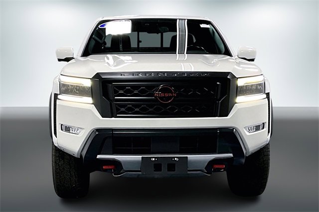 2022 Nissan Frontier Crew Cab photo 2