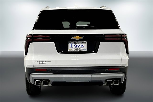 2026 Chevrolet Traverse photo 4