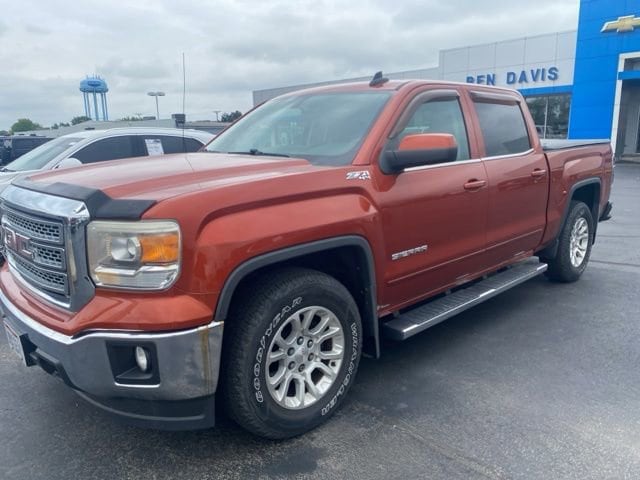 2015 GMC Sierra 4WD Crew Cab SLE SWB's photo